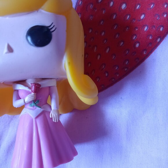 Disney Aurora Funko Pop - Picture 3 of 3